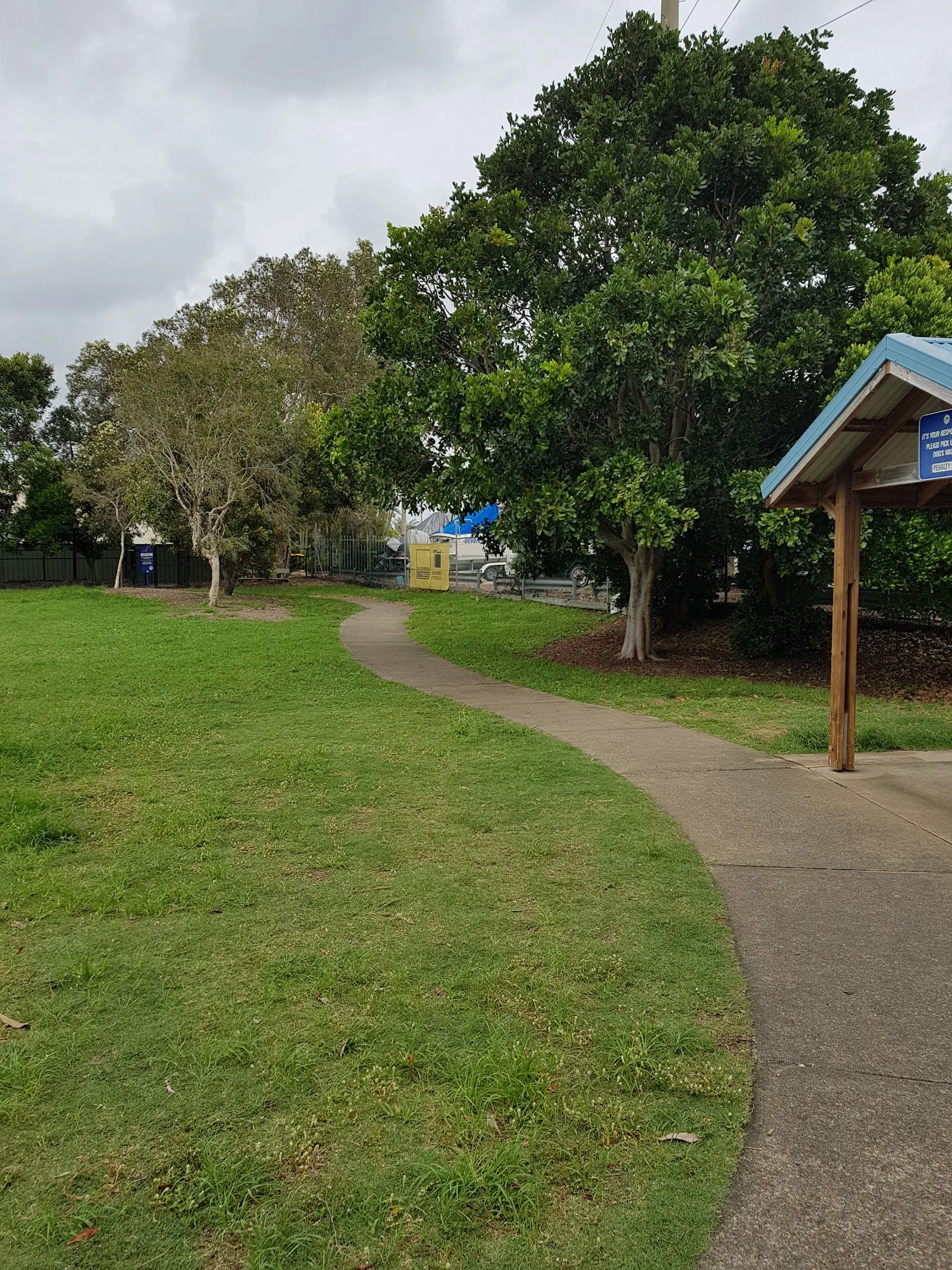 Nicklin Way Fenced Dog Park dog park