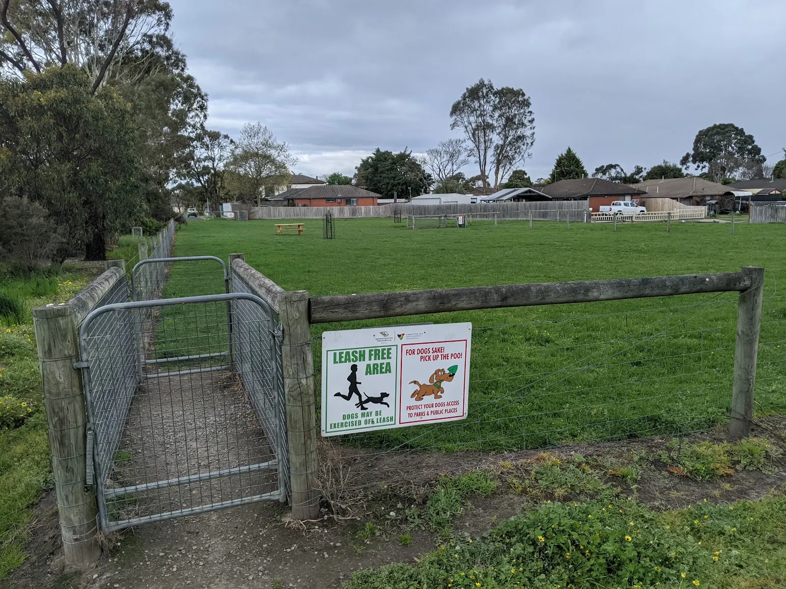 Stornoway Drive Reserve Fenced Dog Park dog park