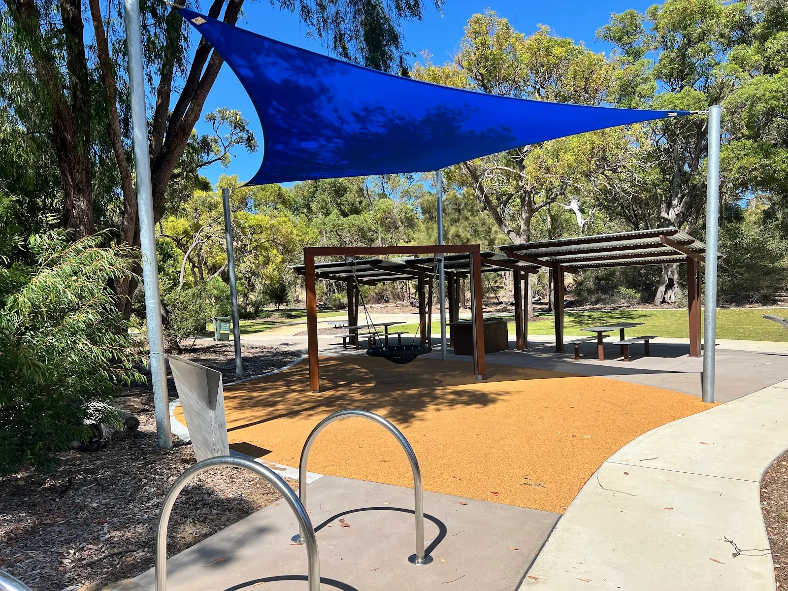 Kangaroo Paw Park dog park