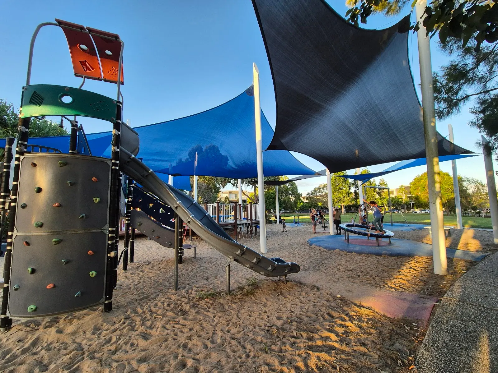Bulimba Riverside Park Fenced Dog Park dog park