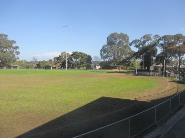 Doncaster Reserve Dog Off Leash Area dog park