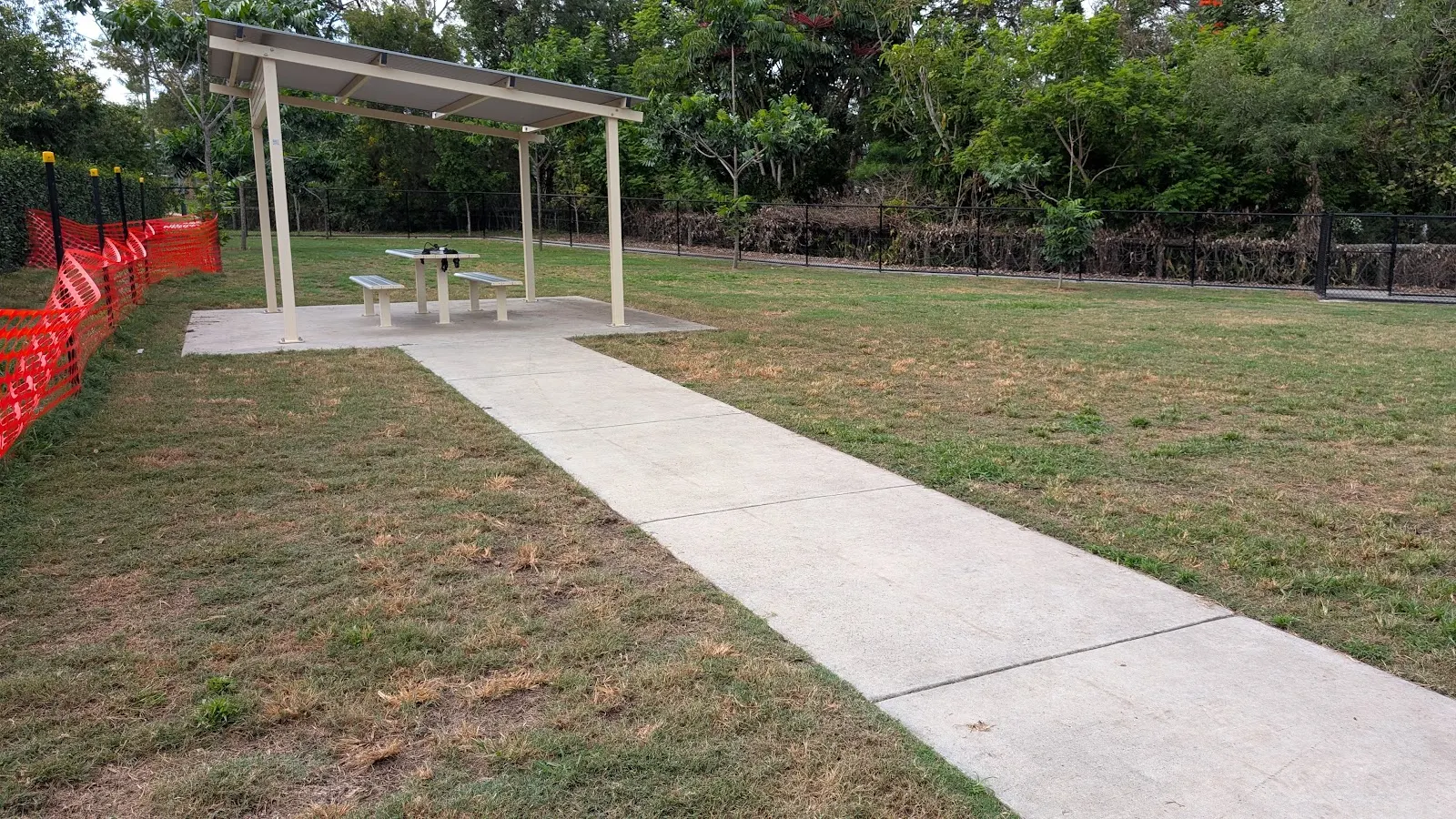 Springwood Dog Park (small and large) dog park