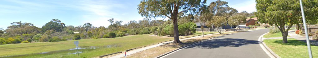 Woodside Avenue Dog Off Leash Area dog park