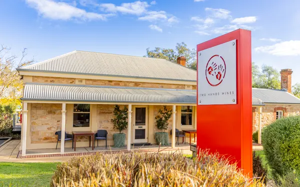 Two Hands Wines