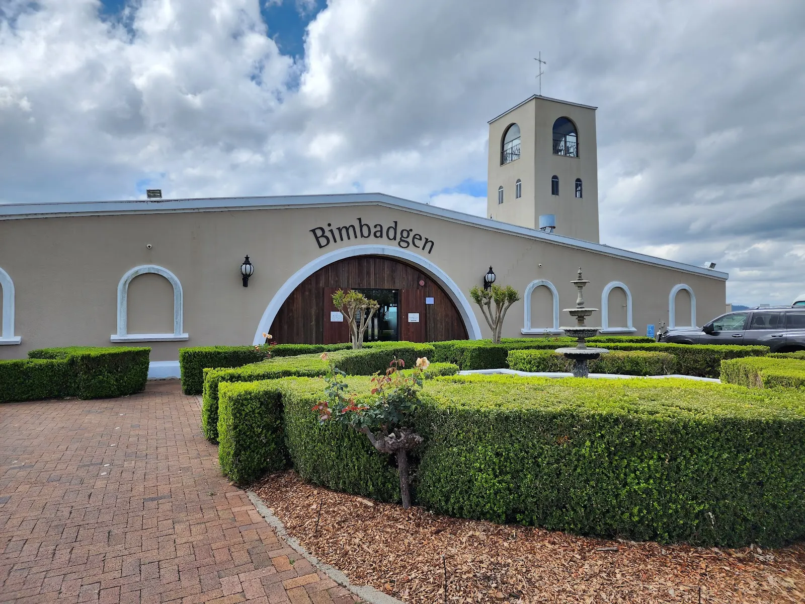 Bimbadgen Cellar Door